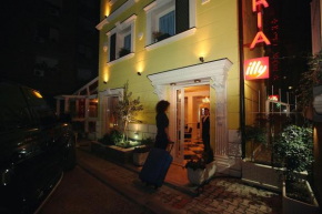 Гостиница Hotel Kastria  Тирана